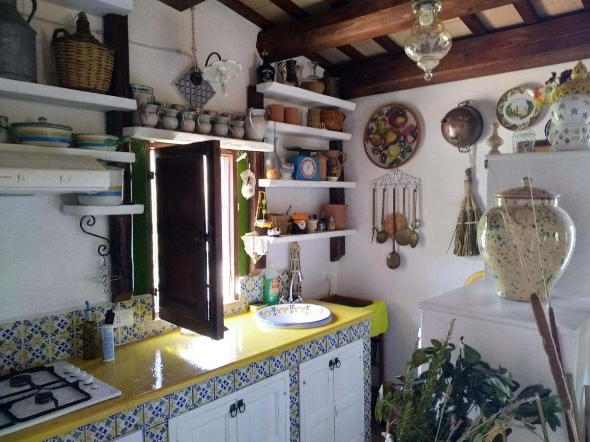 Il Corbezzolo Suite Appartament Castelluzzo Extérieur photo